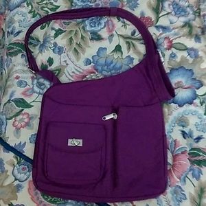 Magellan NWOT  Multi-Pocket Waterproof Large Capacity Zipper Crossbody Bag